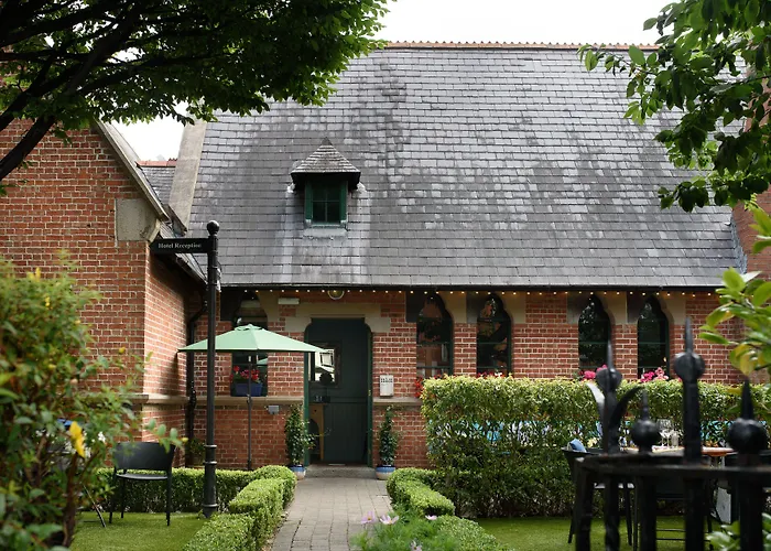 Schoolhouse Hotel